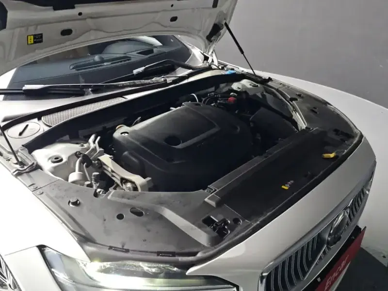 2021 Volvo S90 с пробегом 57 814 км