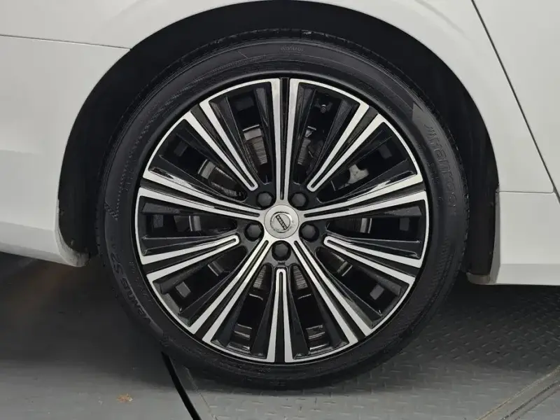 2021 Volvo S90 с пробегом 99 232 км