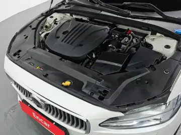 2021 Volvo S90 с пробегом 99 232 км
