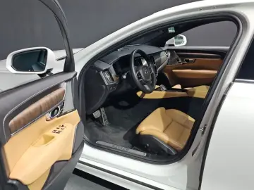 2021 Volvo S90 с пробегом 57 814 км