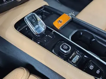 2021 Volvo S90 с пробегом 99 232 км