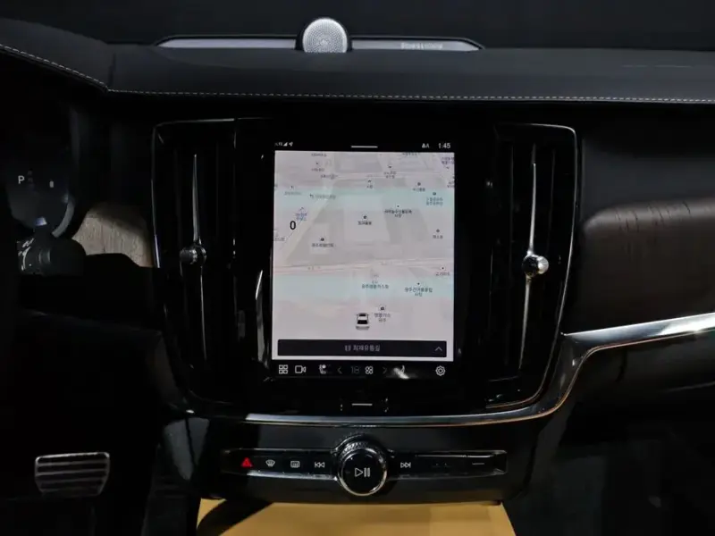 2021 Volvo S90 с пробегом 57 814 км