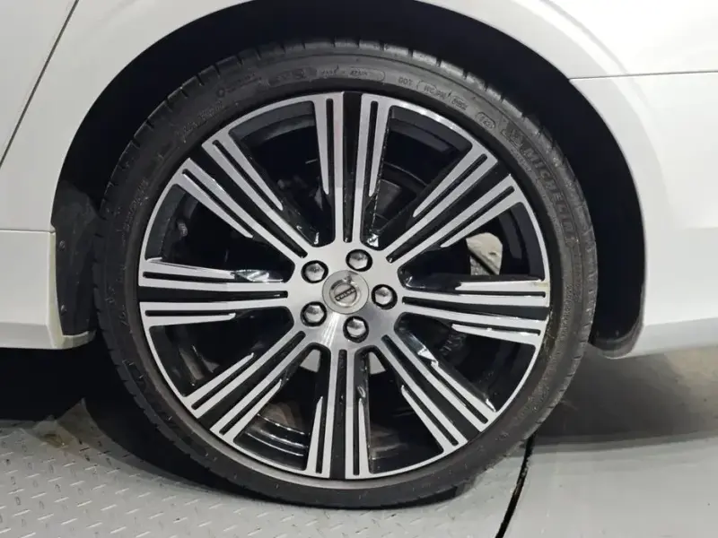 2021 Volvo S90 с пробегом 57 814 км