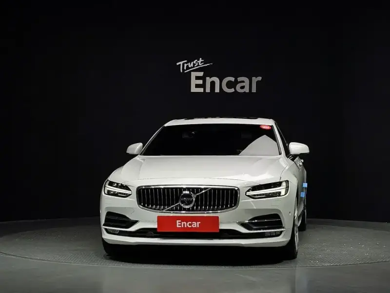 2019 Volvo S90 с пробегом 92 757 км