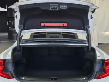 2019 Volvo S90 с пробегом 92 757 км