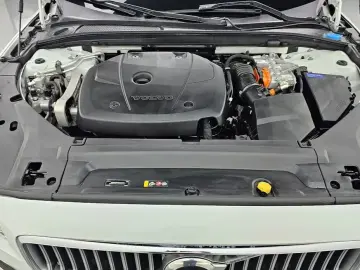 2021 Volvo S90 с пробегом 99 123 км
