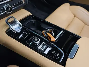 2021 Volvo S90 с пробегом 99 123 км