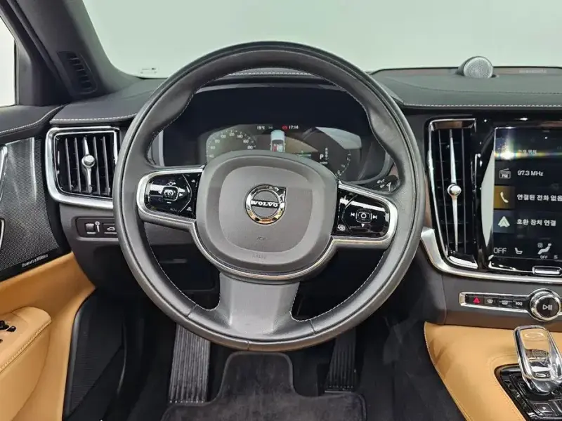 2021 Volvo S90 с пробегом 99 123 км