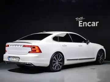2018 Volvo S90 с пробегом 102 583 км