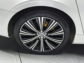 2018 Volvo S90 с пробегом 102 583 км