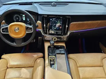 2018 Volvo S90 с пробегом 102 583 км