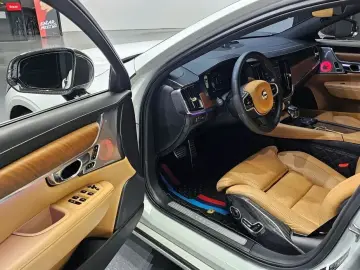 2018 Volvo S90 с пробегом 102 583 км
