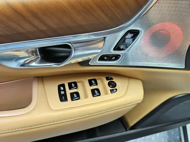 2018 Volvo S90 с пробегом 102 583 км
