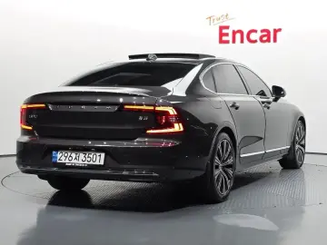 2022 Volvo S90 с пробегом 84 372 км