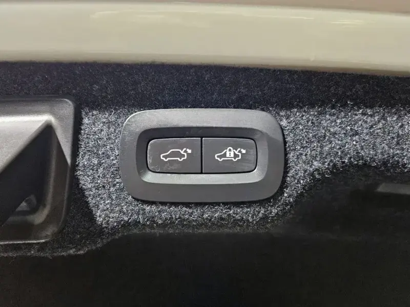 2018 Volvo S90 с пробегом 102 583 км