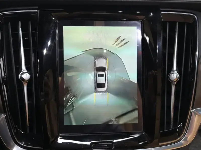 2022 Volvo S90 с пробегом 84 372 км