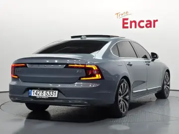 2021 Volvo S90 с пробегом 102 059 км