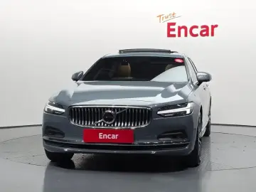 2021 Volvo S90 с пробегом 102 059 км