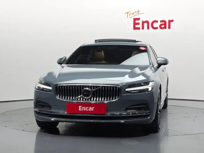 2021 Volvo S90 с пробегом 102 059 км