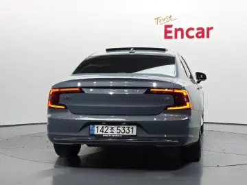 2021 Volvo S90 с пробегом 102 059 км