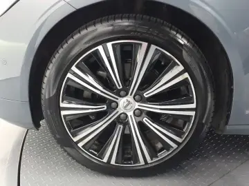 2021 Volvo S90 с пробегом 102 059 км