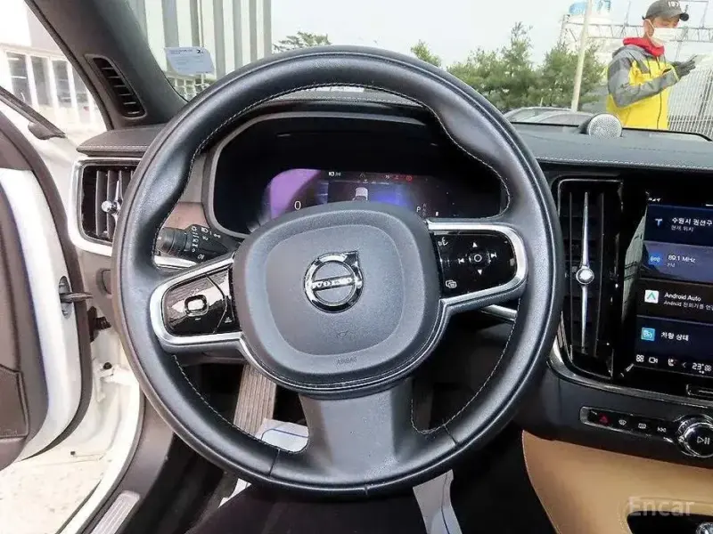 2022 Volvo S90 с пробегом 99 880 км
