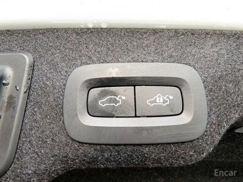 2022 Volvo S90 с пробегом 99 880 км