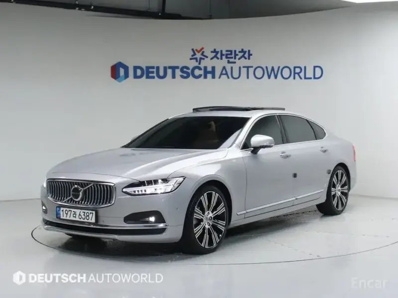 2023 Volvo S90 с пробегом 63 975 км