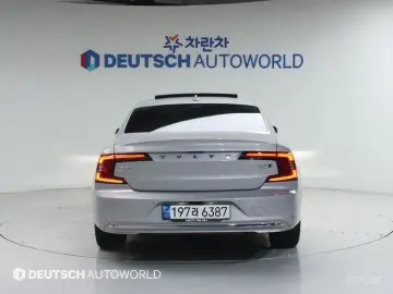 2023 Volvo S90 с пробегом 63 975 км
