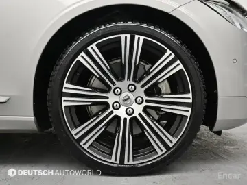2023 Volvo S90 с пробегом 63 975 км