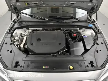 2023 Volvo S90 с пробегом 63 975 км