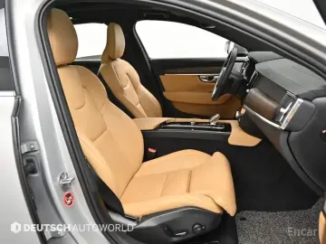 2023 Volvo S90 с пробегом 63 975 км