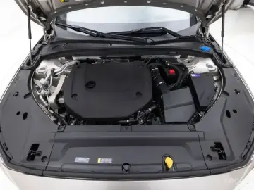 2024 Volvo S90 с пробегом 590 км