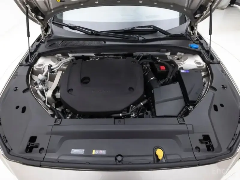 2024 Volvo S90 с пробегом 590 км