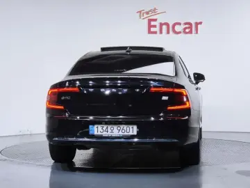 2022 Volvo S90 с пробегом 41 589 км