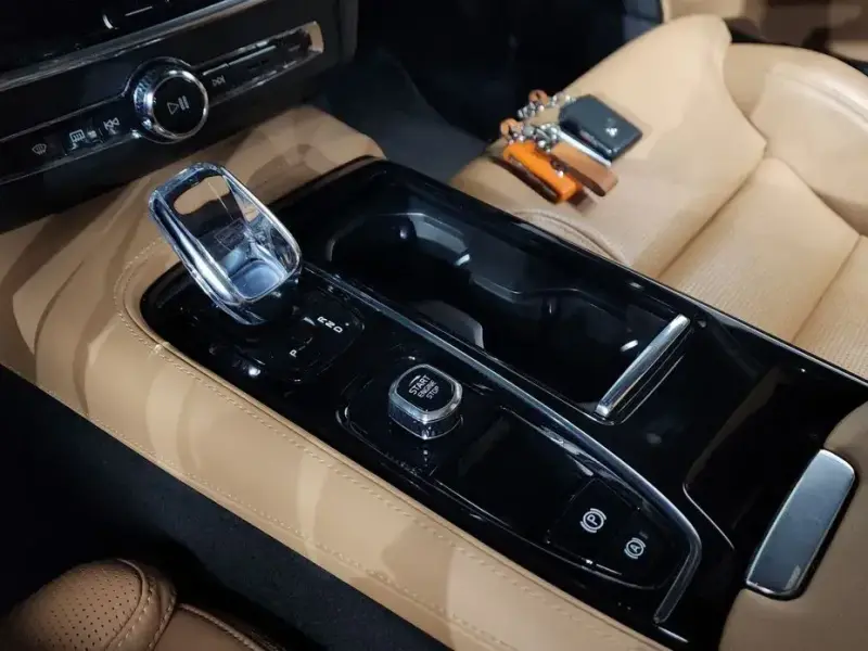2022 Volvo S90 с пробегом 41 589 км