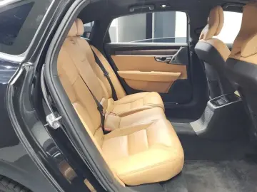 2022 Volvo S90 с пробегом 41 589 км