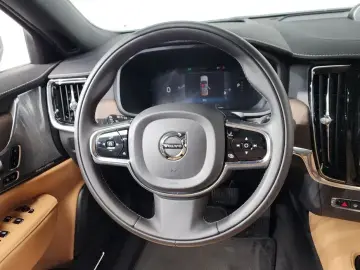 2022 Volvo S90 с пробегом 41 589 км