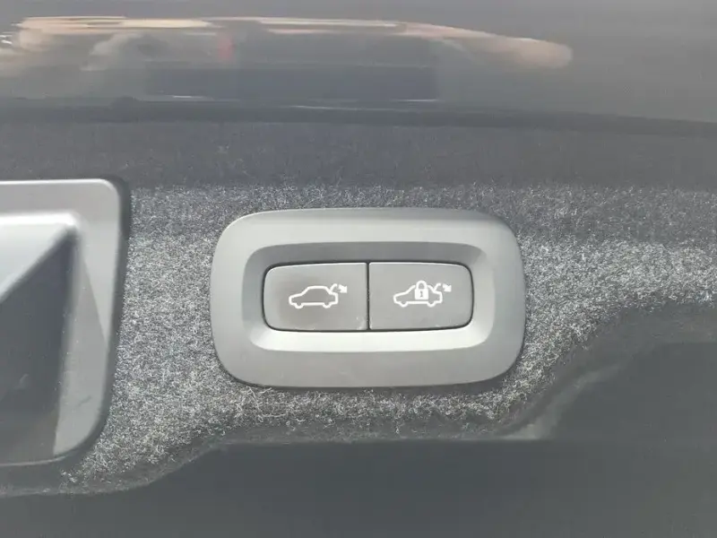 2022 Volvo S90 с пробегом 41 589 км