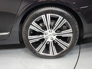 2022 Volvo S90 с пробегом 41 589 км