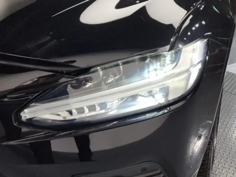2022 Volvo S90 с пробегом 41 589 км