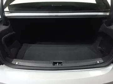 2023 Volvo S90 с пробегом 106 287 км
