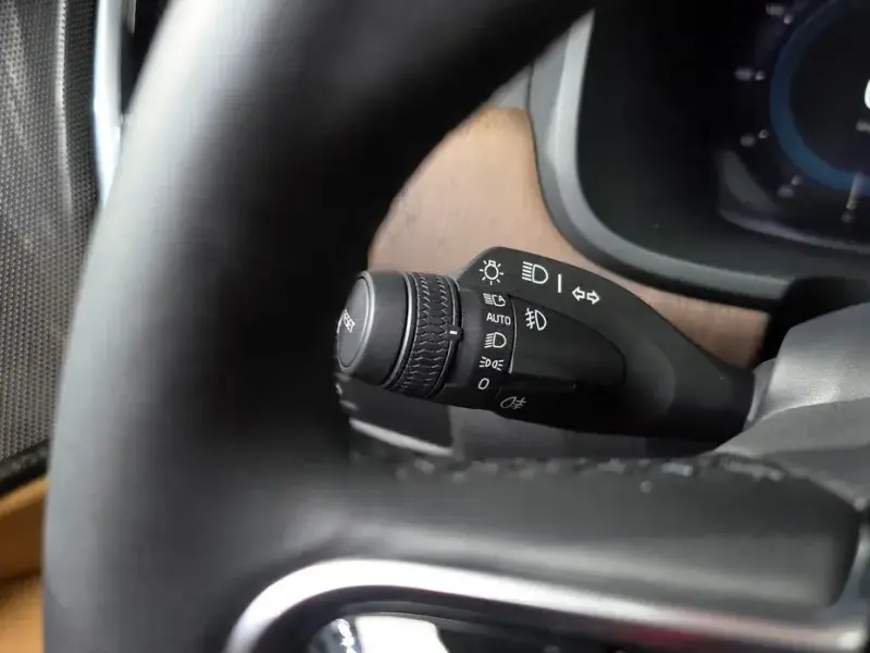 2023 Volvo S90 с пробегом 106 287 км