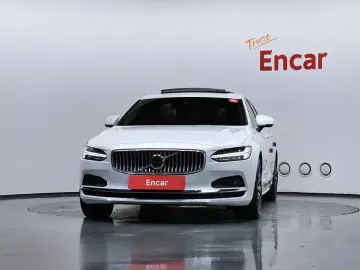 2024 Volvo S90 с пробегом 54 452 км