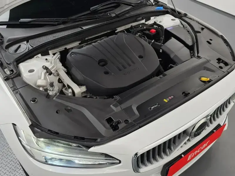2024 Volvo S90 с пробегом 54 452 км