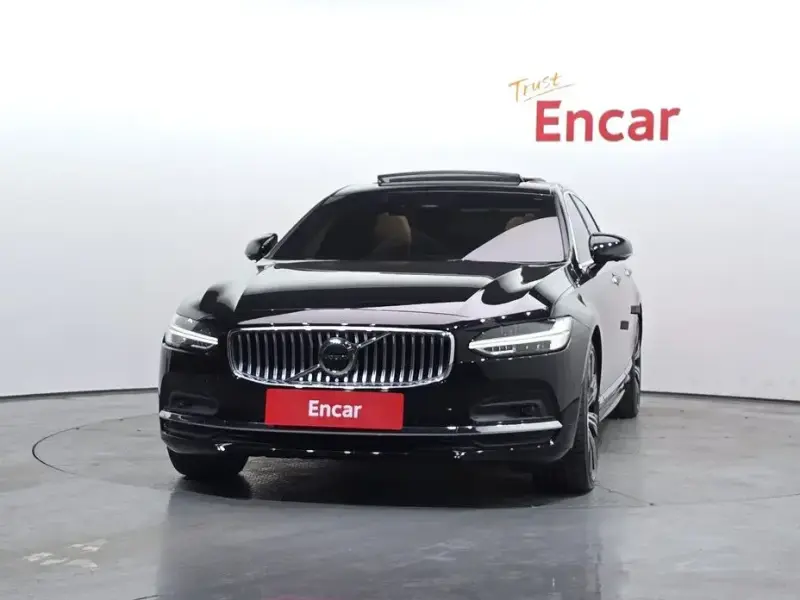 2022 Volvo S90 с пробегом 37 138 км