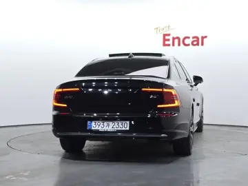 2022 Volvo S90 с пробегом 37 138 км