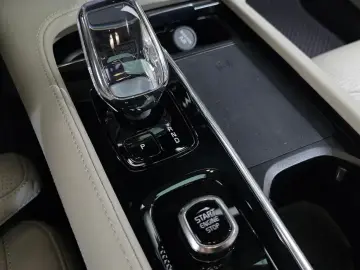 2024 Volvo S90 с пробегом 54 452 км