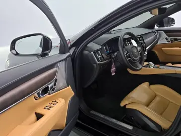2022 Volvo S90 с пробегом 37 138 км