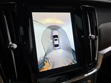 2022 Volvo S90 с пробегом 37 138 км